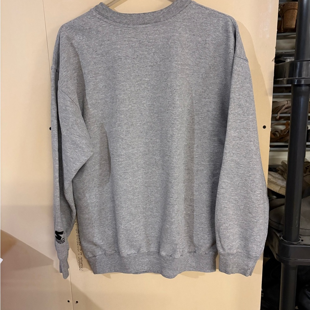 Vintage Toronto Raptors STARTER Grey Sweatshirt with Navy Logo Tag - Picture 3 of 9